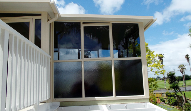 AFTER04-1198×700 Aluminium joinery newly painted white