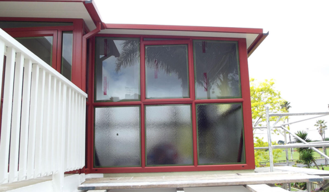 BEFORE04-1198×700 red aluminium joinery needs to be repainted